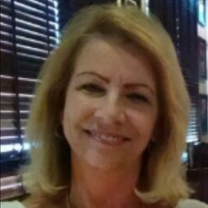 Meet your Posher, Elaine